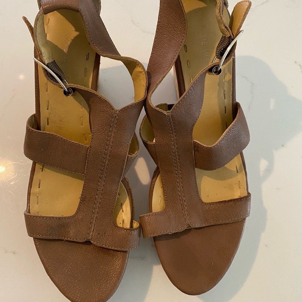 Nine West wedges size 8.5